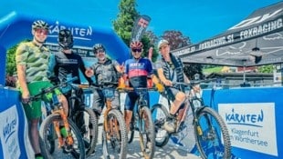 Begeisterte Biker, unter ihnen auch Organisator Lukas Krische, Paco Wrolich und der slowenische Enduro-Experte Andrej Dekleva. (Bild: Wallner Hannes/Hannes Wallner)