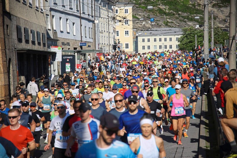 Thousands of running enthusiasts pushed themselves to their limits in the city of Mozart on Sunday. (Bild: Tröster Andreas/Andreas Tröster)