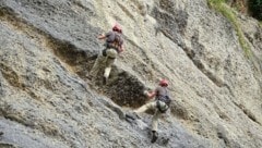 Die Bergputzer sind am Anton-Neumayr-Platz im Einsatz (Bild: Stadt Salzburg/Alexander Killer)