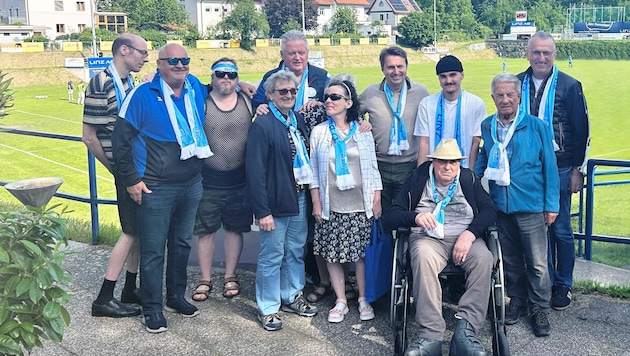 Eine Gruppe der Lebenshilfe besuchte die Blaue Elf Linz. (Bild: Bezirksrundschau)