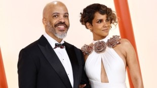 Halle Berry ist seit 2020 mit Van Hunt liiert. Jetzt teilte der Musiker einen sehr gewagten Schnappschuss der Schauspielerin zum Muttertag. (Bild: APA/Getty Images via AFP/GETTY IMAGES/Arturo Holmes)