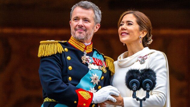 Kral Frederik ve Kraliçe Mary taç giydikleri gün - şimdi Norveç'e yaptıkları bir devlet ziyareti sırasında 20. evlilik yıldönümlerini kutluyorlar. (Bild: picturedesk.com/Dutch Press Photo Agency / Action Press)