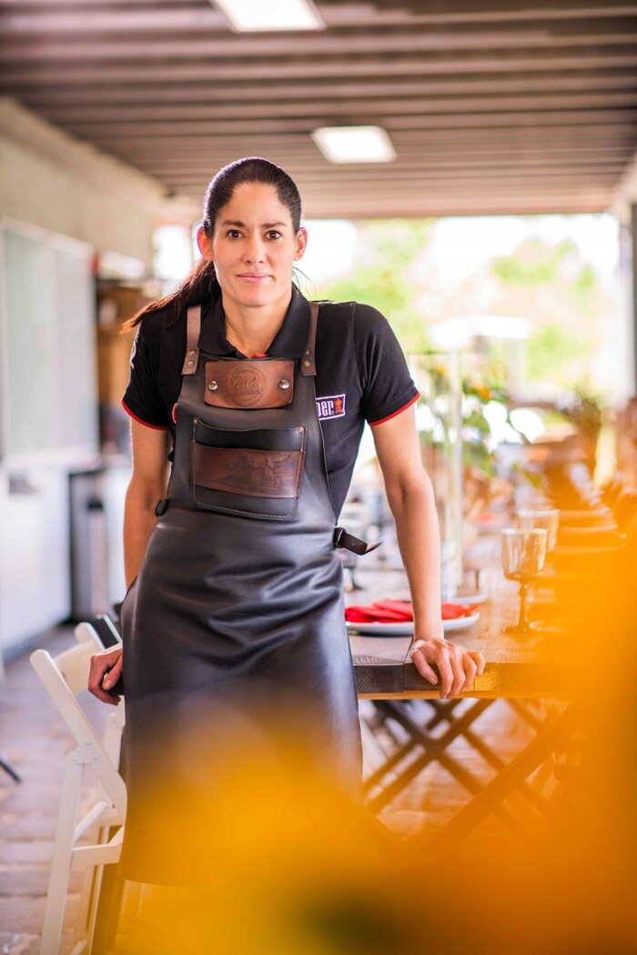 Yulia Haybäck ist Weber-Grillmeisterin und betreibt eine Weber Grillacademy Original in Velden, ...