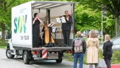 Rare Fracht: Musiker des Symphonieorchesters Vorarlberg bei der Präsentation des Jahresprogramms. (Bild: Mathis Fotografie)