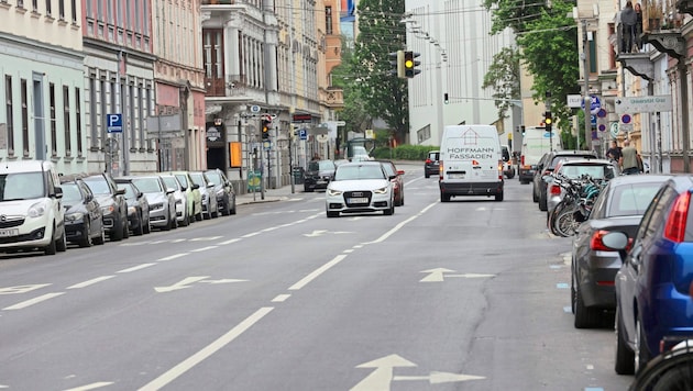 In der Heinrichstraße fahren vorerst keine Bagger auf – der Radweg hängt in der Warteschleife. (Bild: Jauschowetz Christian/Christian Jauschowetz)