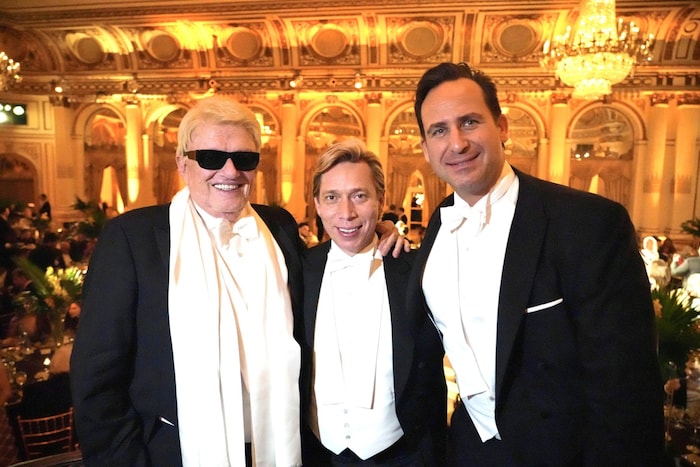 Heino in New York mit Manager Helmut Werner und Alpha Cooling Vorstand Michael Kiechle, der das ...