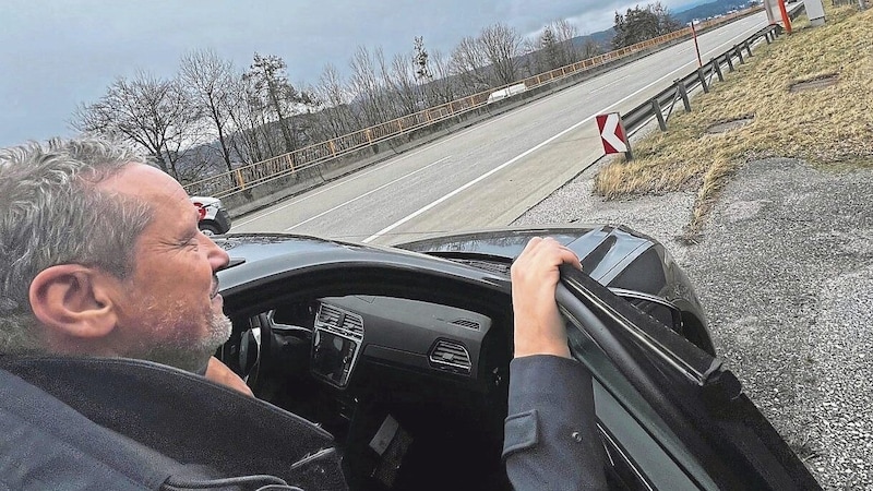 Im Regelfall zieht der Villacher Ermittler Verbrecher auf der Autobahn aus dem Verkehr. (Bild: Klaus Loibnegger)