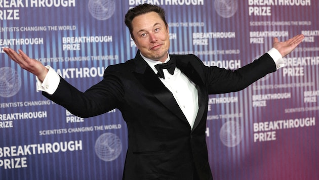 "Para dünyayı döndürür": Bunu Elon Musk'tan daha iyi kimse anlayamaz. (Bild: picturedesk.com/Mario Anzuoni / REUTERS / picturedesk.com)