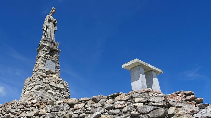 Die beeindruckende Marienstatue auf dem Wölkerkogel