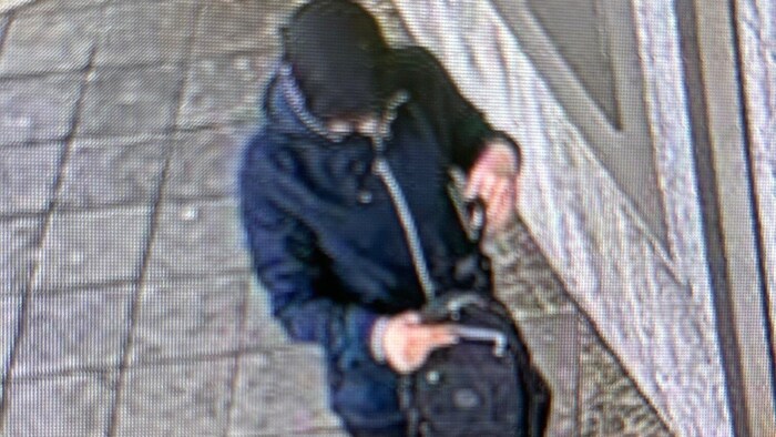 Wer kennt diese Frau?