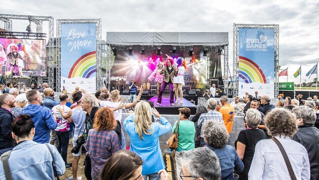 Mit den EuroGames Vienna 2024 findet das größte Sportfest der LGBTIQ+-Community in Europa heuer erstmals in Wien statt. (Bild: APA/AFP/ANP/Eva Plevier)