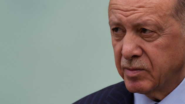 Erdogan warns of an Israeli attack on Turkey. (Bild: AP/Khalil Hamra)