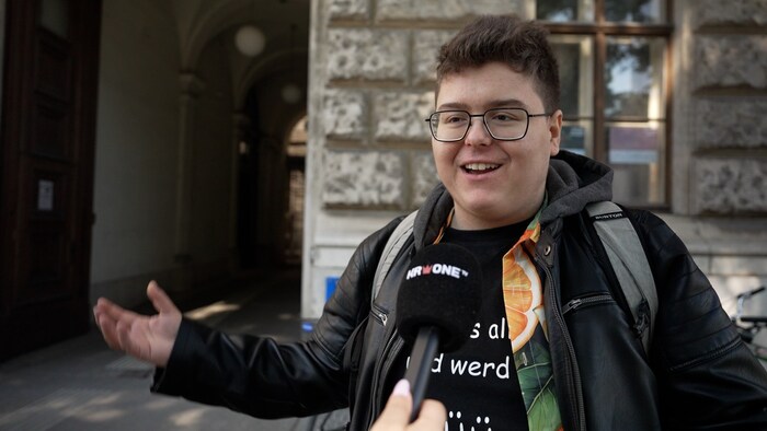 "Aktívan rágalmazott és veszélyeztette az embereket. Nem tudom, hogyan fog ez az EU Parlamentben elhangzani, ha egy ilyen ember ott ül, és a moralizálót akarja játszani."