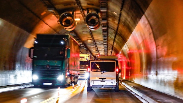 Die Reisewelle rollt Richtung Süden. (Bild: Gerhard Schiel)