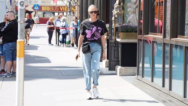 Theron beim Verlassen des Hotel Sacher.  (Bild: Schöndorfer Karl/Karl Schöndorfer TOPPRESS)