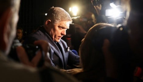 Robert Fico gilt in der Slowakei als höchst umstritten. (Bild: REUTERS/EVA KORINKOVA)