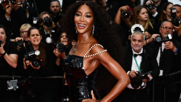 Naomi Campbell soll ein Auge auf einen deutschen DJ geworfen haben. (Bild: APA/AFP/CHRISTOPHE SIMON)