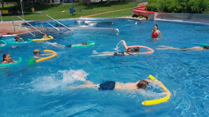 The swimming course at Gols elementary school
