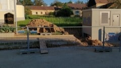 Eigentlich sollten in der Weinviertler Gemeinde neue Stromleitungen verlegt werden. (Bild: Netz NÖ)