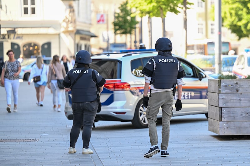 Linz şehir merkezi Salı günü polis doluydu (Bild: © Harald Dostal / 2024)