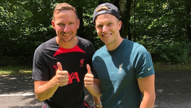 Thumbs up for the new Salzburg coach: Pep Lijnders (left), Berni Leitinger. (Bild: ZVG)