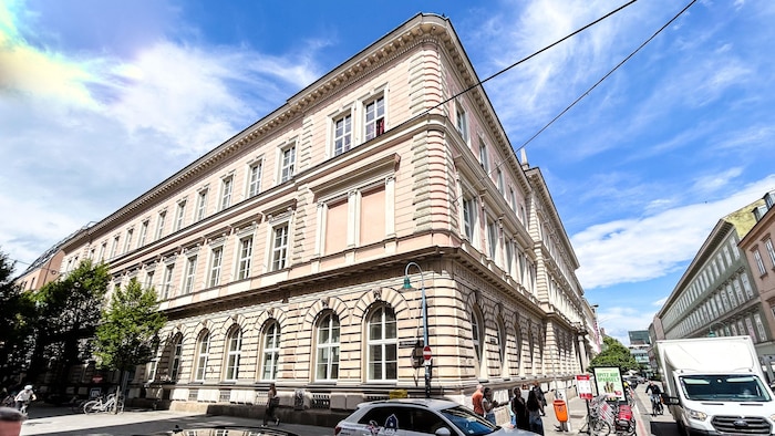Im Akademischen Gymnasium wurde am Donnerstag wieder unterrichtet