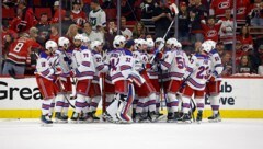 Jubel bei den New York Rangers! (Bild: AP/Copyright 2024 The Associated Press. All rights reserved)