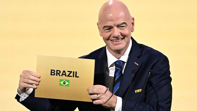 FIFA-Boss Giovanni Infantino verkündete Brasilien als Austragungsort für die Frauen-WM 2027.