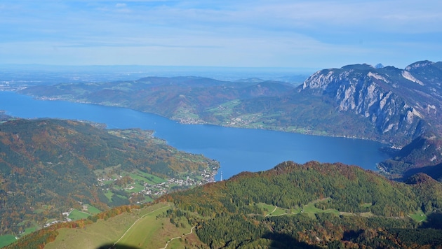 Die 55-Jährige, die mit ihrem pflegebedürftigen Mann am Attersee lebt, ist verzweifelt. (Bild: Wolfgang Spitzbart)