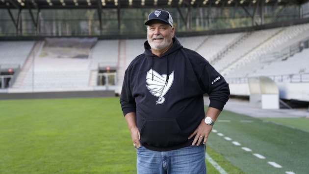 US coach Jim Herrmann extended his contract with the Raiders. (Bild: Angelo Sarabia/Raiders Tirol)