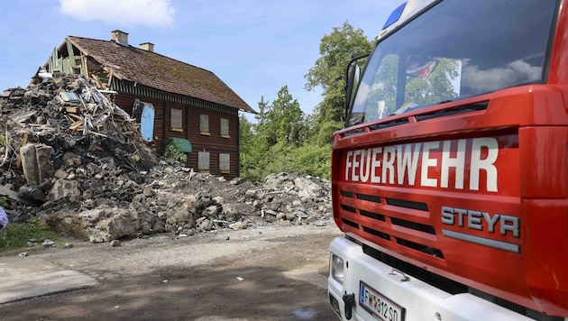 After the collapse, only a cone of rubble remained of the 32-metre-high tower (Bild: Pressefoto Scharinger © Daniel Scharinger)