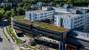 Nach dem Umzug in den neuen Gebäudetrakt wird das Haus A abgerissen. (Bild: Universitätsklinikum St. Pölten)