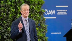 Dr. Norbert Bischofberger lebt und forscht in den USA.