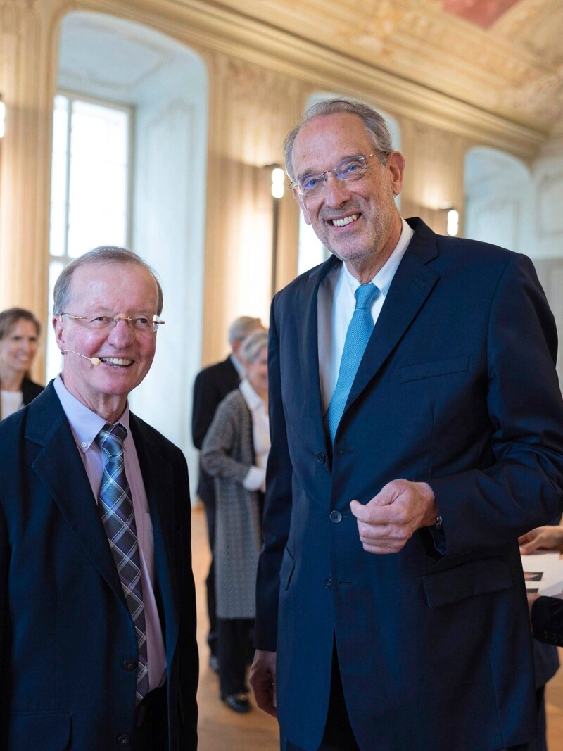 ÖWA-Präsident Heinz Faßmann mit seinem diesjährigen – kritischen – Festredner. (Bild: ÖAW/Daniel Hinterramskogler)