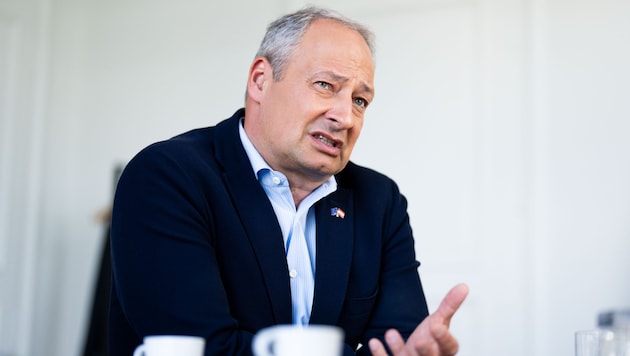 Andreas Schieder, az SPÖ vezető jelöltje az uniós választásokon. (Bild: APA/GEORG HOCHMUTH)