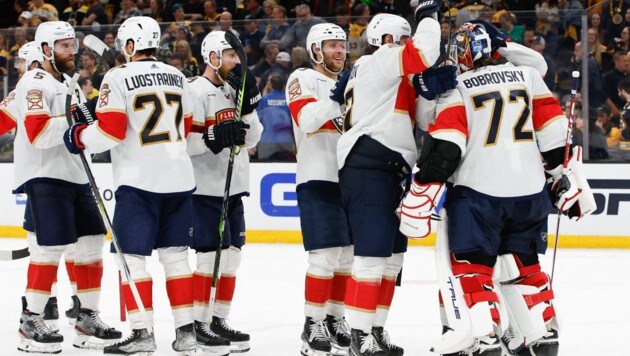 Jubel bei den Florida Panthers (Bild: Getty Images/APA/Getty Images via AFP/GETTY IMAGES/Rich Gagnon)