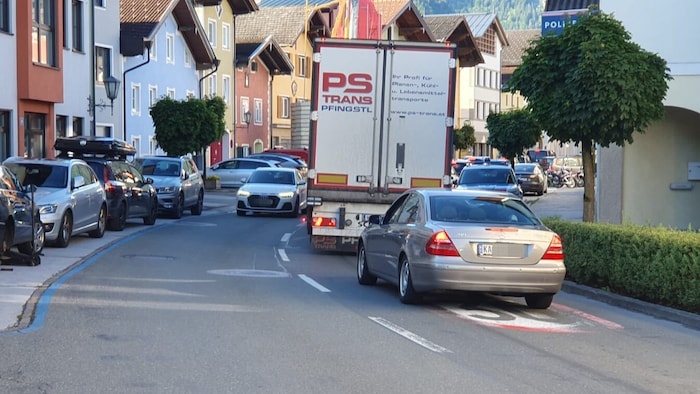 Residents were also annoyed by congested roads in Golling on Saturday.
