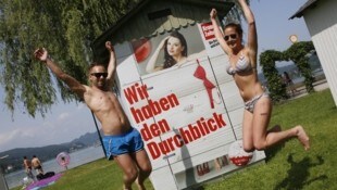 Den richtigen Durchblick haben die „Krone“-Gewinner von der schmucken Strandhütte aus im ganzen ...