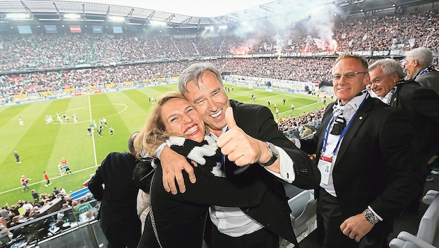 Sturm-Präsident Christian Jauk mit seiner Kathrin beim Cup-Finale. (Bild: GEPA pictures)