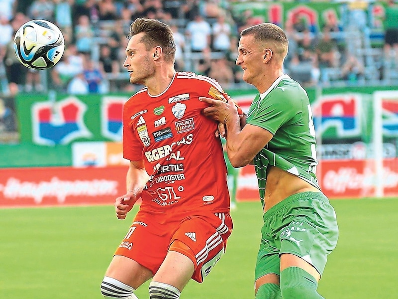 The Hartberg striker (left) is probably on the verge of a move to LASK. (Bild: Thomas Pichler / SEPA.Media / picturedesk.com)