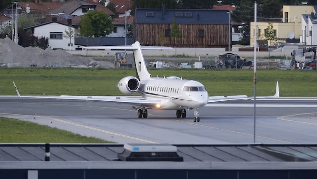 A Benko jet at Innsbruck Airport: the plane is parked in an ex-AUA hangar. (Bild: Birbaumer Christof)