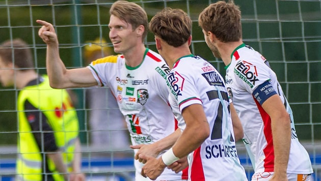 Simon Piesinger celebrates. (Bild: GEPA pictures)