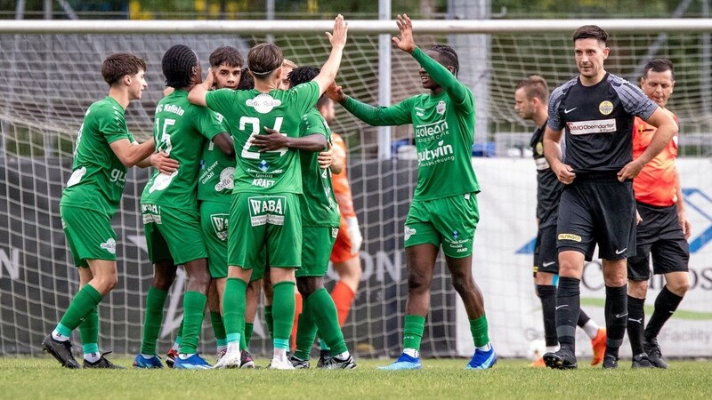 A familiar sight this season: Hallein 1b celebrating a goal. (Bild: Adi Aschauer)