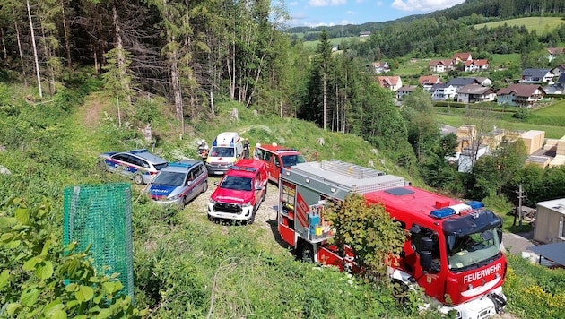 Még a mentőszolgálatok nagy létszámú kontingense sem tudott segíteni. (Bild: FF Weißkirchen)
