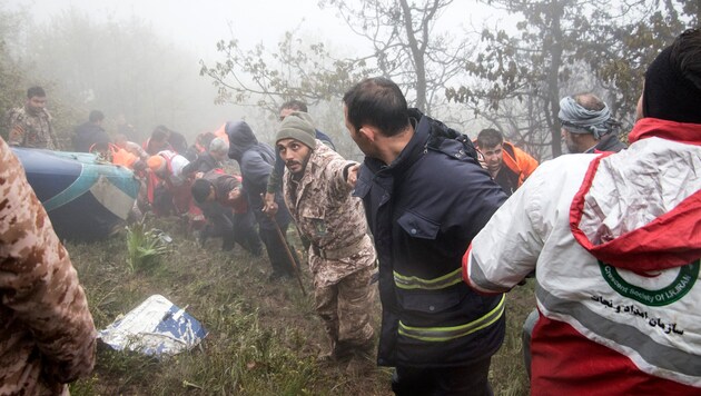 The operation at the crash site (Bild: APA/AP)