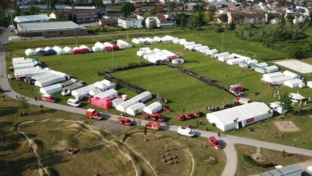 Around 800 people - 600 of them children and young people - took part in the camp. (Bild: Presseteam Feuerwehren im Kreis Soest)