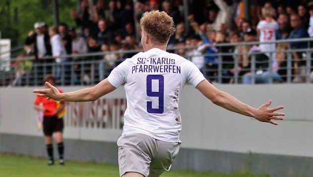 Maximilian Kirnbauer brachte Pfarrwerfen erneut in Führung. (Bild: Fussball-Impressionen vom Salzburger Unterhaus)