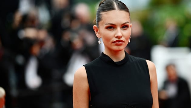 Thylane Blondeau ist verlobt – und teilte die schönen Neuigkeiten mit ihren Fans auf Instagram.