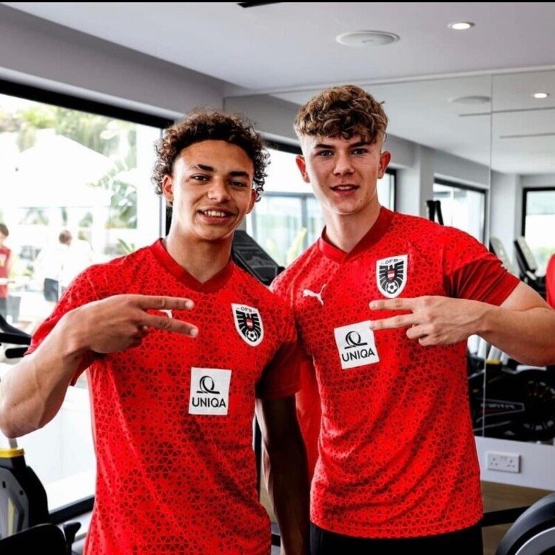 Gut gelaunt: Jakob Hödl und Philipp Moizi im Fitnessstudio. (Bild: ÖFB/Tugrul Karacam)