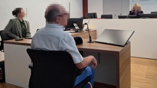 Die Richterin musste laut werden, um Gehör zu finden.